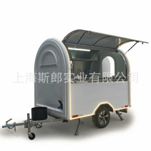 Factory production export tractor snack truck mobile food truck motorhome color size can be ordered