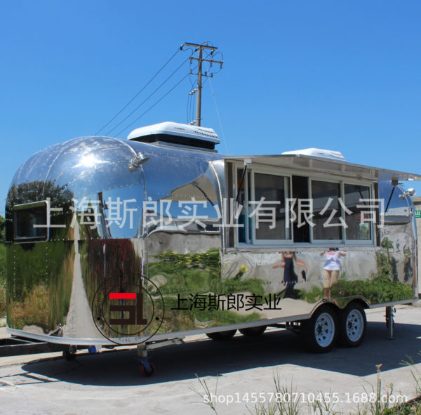 Multi-functional stainless steel mirror mobile dining car tow trailer snack truck factory export snack truck