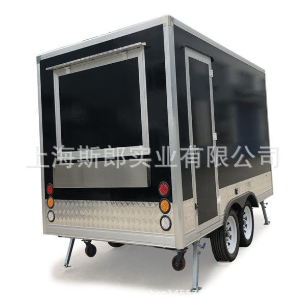 Manufacturers produce black export European tractor-trailer motorhome fashion snack car playground dining car can be ordered